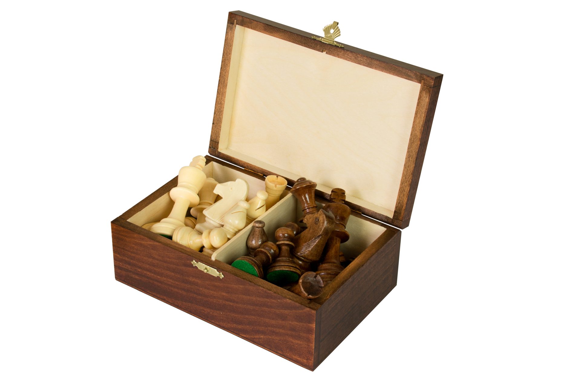 Staunton pieces in its box